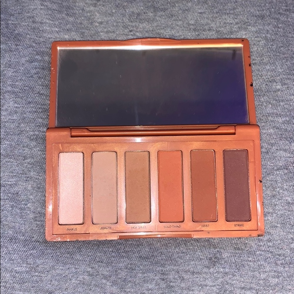 Urban decay naked petite heat pallet